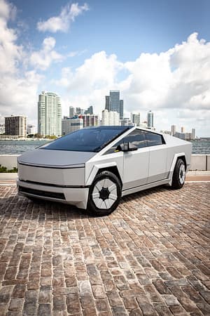 Tesla Cybertruck 5