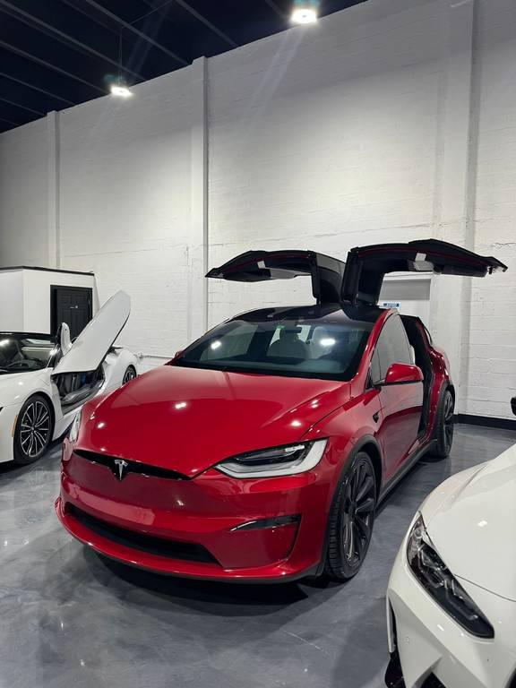 Tesla Model X Plaid