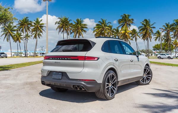 Porsche Cayenne 3